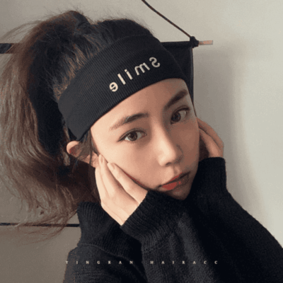Phối đồ băng đô thể thao nữ