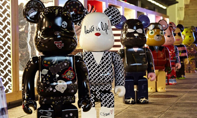 mo-hinh-lap-rap-bearbrick-1m-cuong-thi